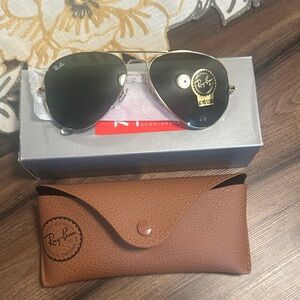 Ray-Ban Aviator Sunglasses